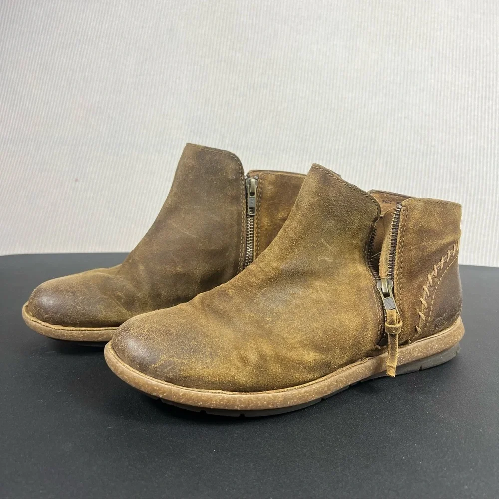 BORN Tavar Distressed Suede Ankle Boots Women’s Size 9 Brown